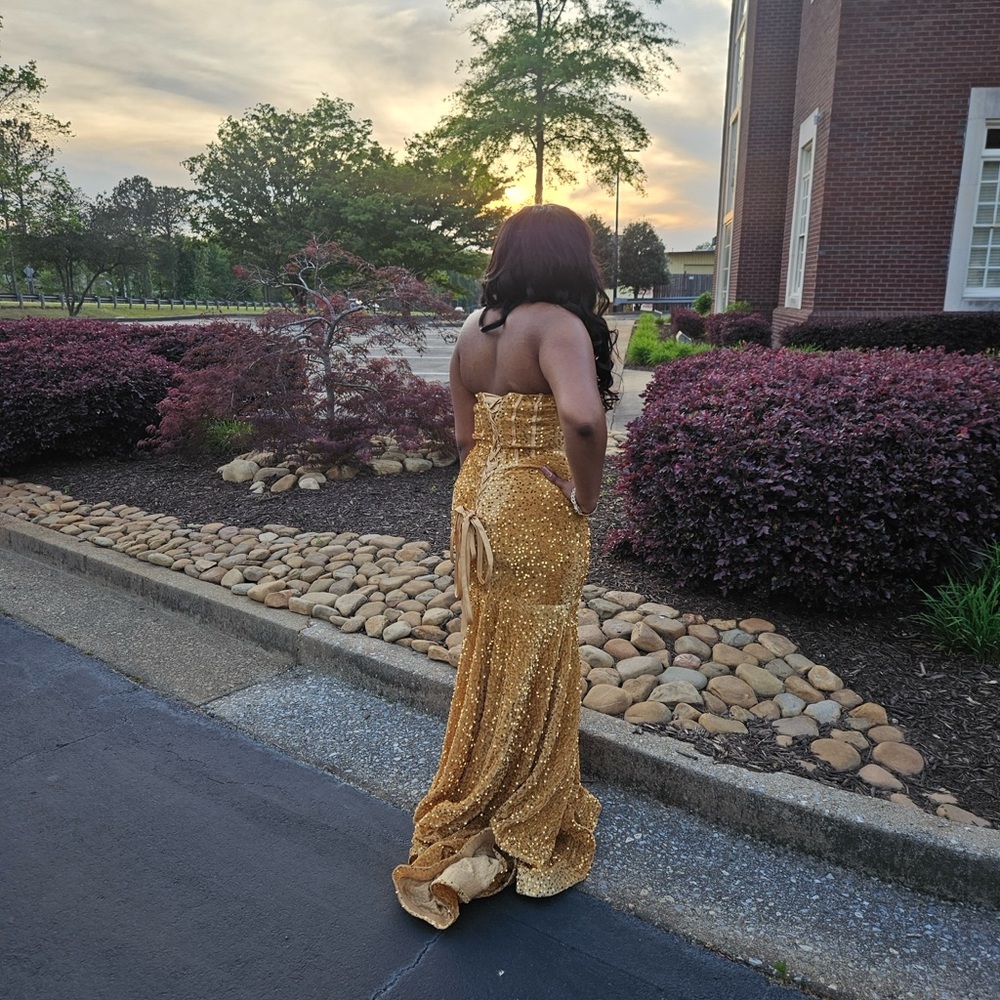Elegant Gold Sequin Strapless Gown - Picture 2 of 3